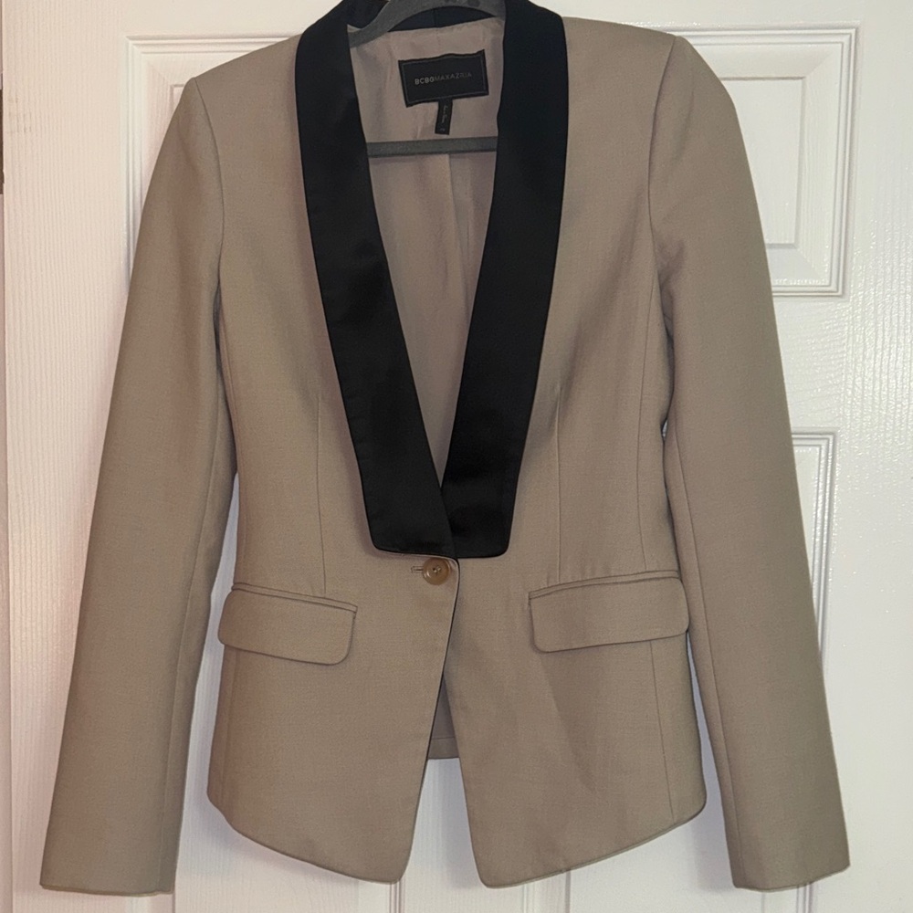 BCBGMaxAzria Beige Blazer with Black Lapel